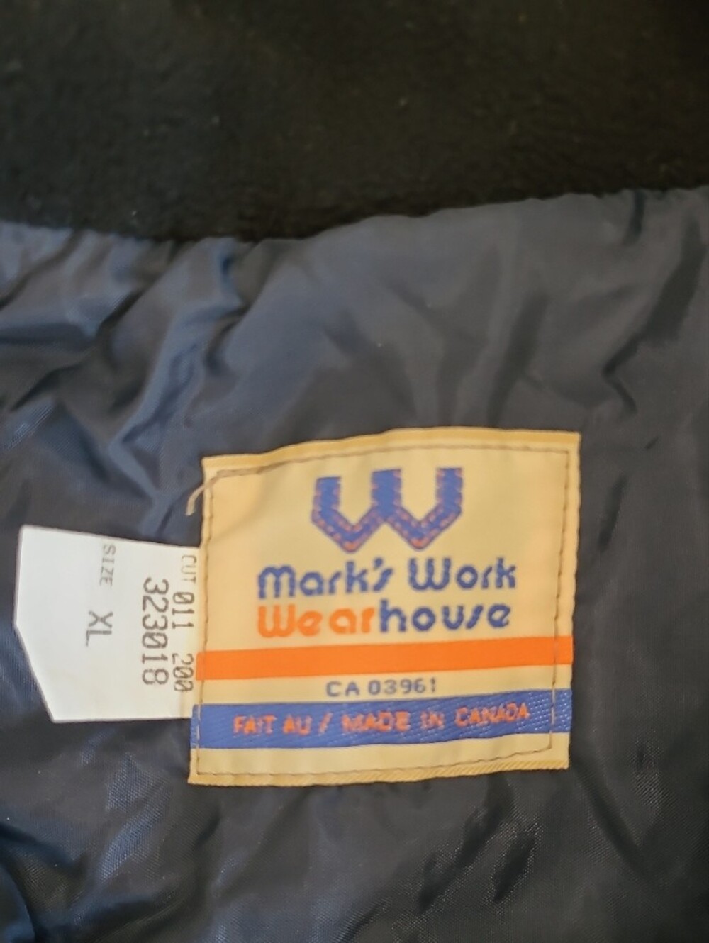 Marks Work Warehouse Navy Quilted Puffer Vest with Green GO Logo Made In Canada - Picture 2 of 6